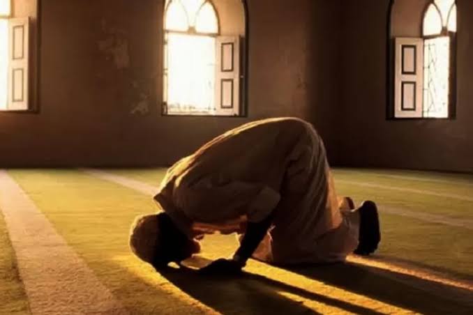 Ini Hukumnya Meninggalkan Sholat Jumat, Laki-Laki Muslim Wajib Baca