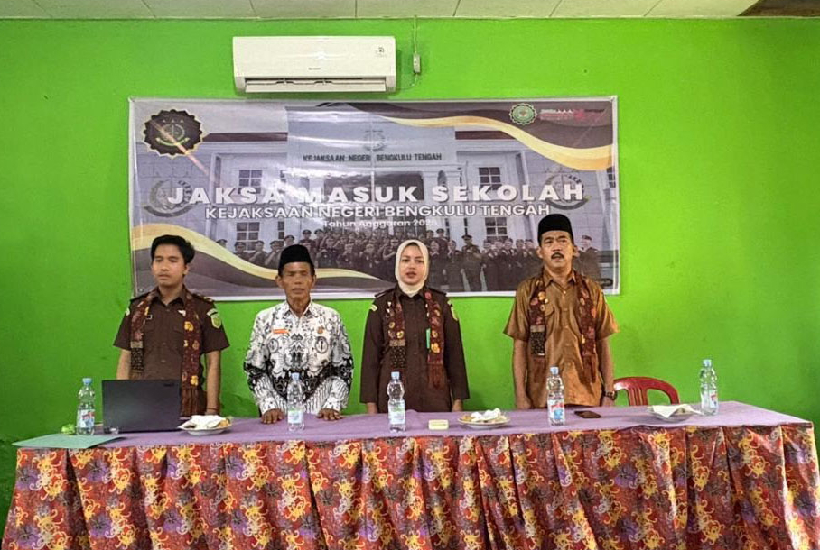 Program Jaksa Masuk Sekolah Hadir di SMPN 5 Bengkulu Tengah, Tanamkan Kesadaran Hukum Sejak Dini