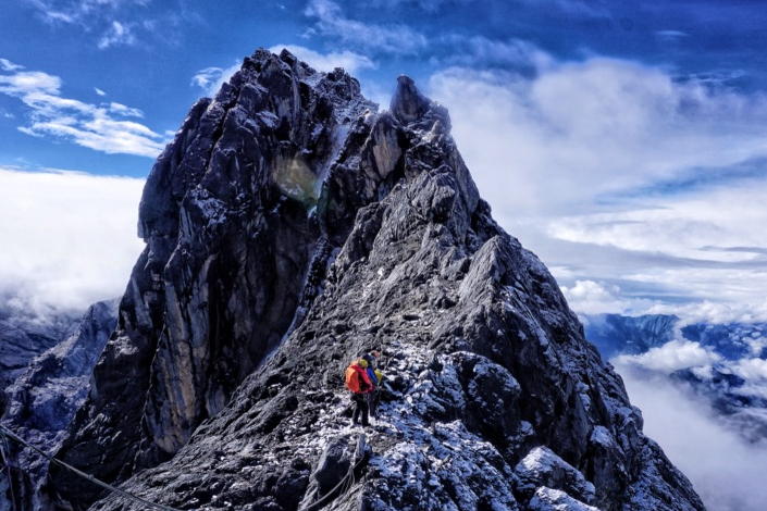 Hobi Mendaki Gunung? Ketahui Kesulitan dalam Pendakian dan Faktor yang Mempengaruhi