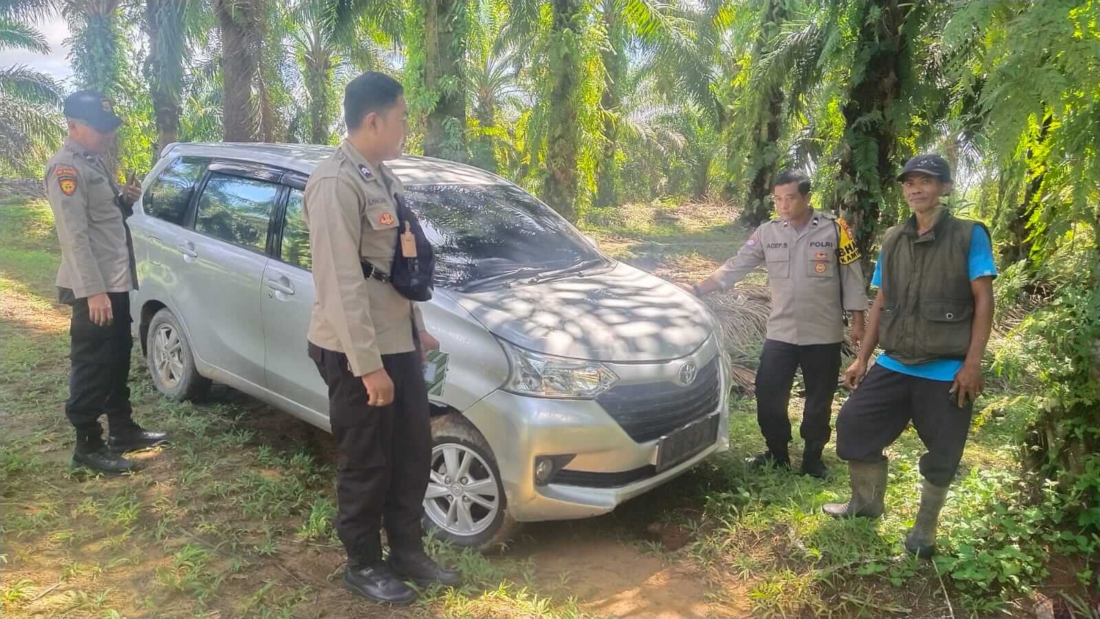 Sempat ‘Nginap’ Semalam di Kebun, Mobil Hasil Curian Akhirnya