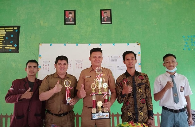 Ikuti Jambore SANS, SMAN 7 Benteng Sabet 3 Piala