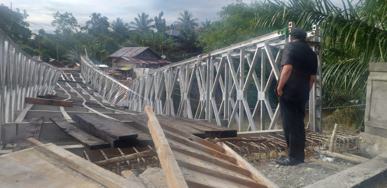 Cek Jembatan Rp 3,5 M Ambruk, Dewan Geleng-geleng Kepala