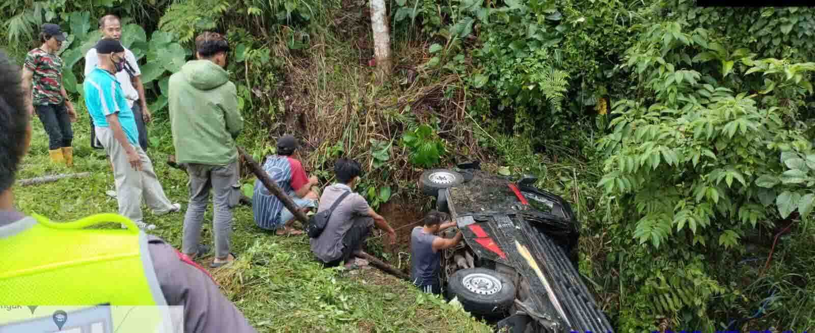 Liku Sembilan Nyaris Makan Korban,  Pick Up Masuk Jurang, Kondisinya