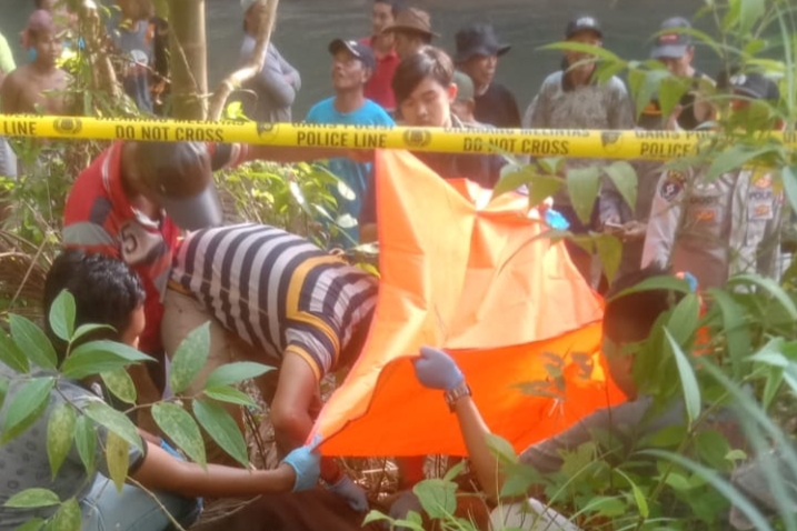 Warga Sukarami Bengkulu Tengah Digegerkan Penemuan Sesosok Mayat Pria di Kebun Sawit