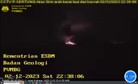 Begini Penampakan Kengerian Erupsi Gunung Anak Krakatau, PVMBG Rekomendasikan 