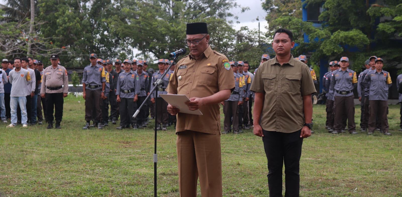 Ini Pesan Pj Bupati Heri Roni kepada Ratusan Petugas Linmas dalam Apel Siaga