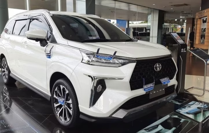 Toyota Veloz Awal 2025: Varian Premium Avanza dengan Tampilan Mewah dan Fitur Canggih