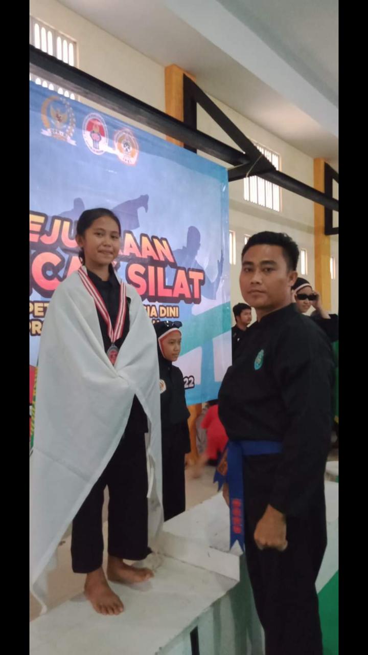 Terbukti Mempuni dalam Pencak Silat, Murid SDN Ini Raih Juara