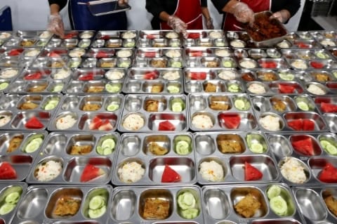 Abaikan Hak dan Kesejahteraan Guru, Guru Honorer Gugat Program MBG