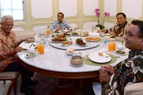 Makan Siang Bareng Presiden Jokowi di Istana, 3 Capres Disuguhkan Menu Ayam Kodok Hingga Es Laksamana Mengamuk