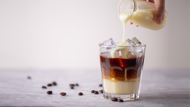 Jangan Ngaku Pencinta Kopi Kalau Belum Tahu Perbedaan Latte dan Spanish Latte Ini!