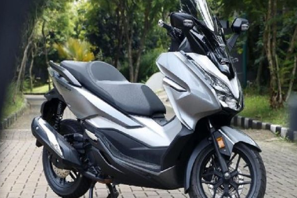 Spesifikasi Sepeda Motor Skutik Honda, Forza 250