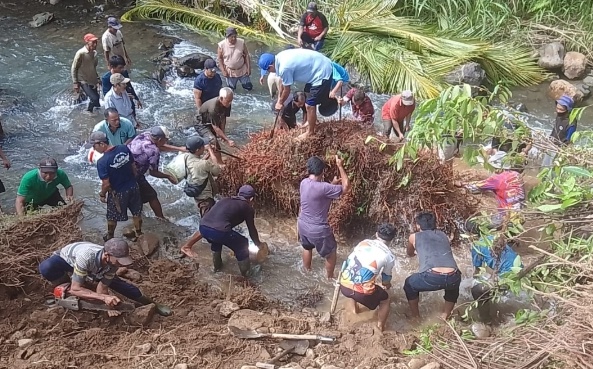 Tertimbun Longsor Saat Mencari Umbut, Pria 60 Tahun di Bengkulu Tengah Ditemukan Meninggal Dunia