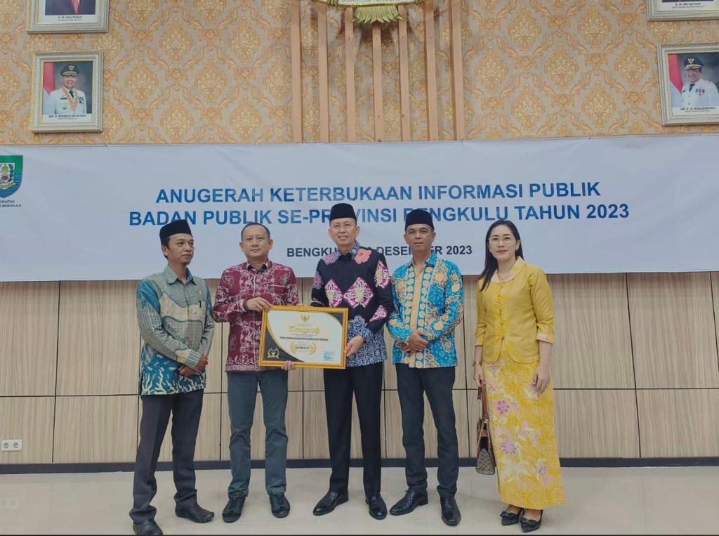 Selamat! PPID Utama Kabupaten Bengkulu Tengah Dinobatkan Badan Publik Informatif