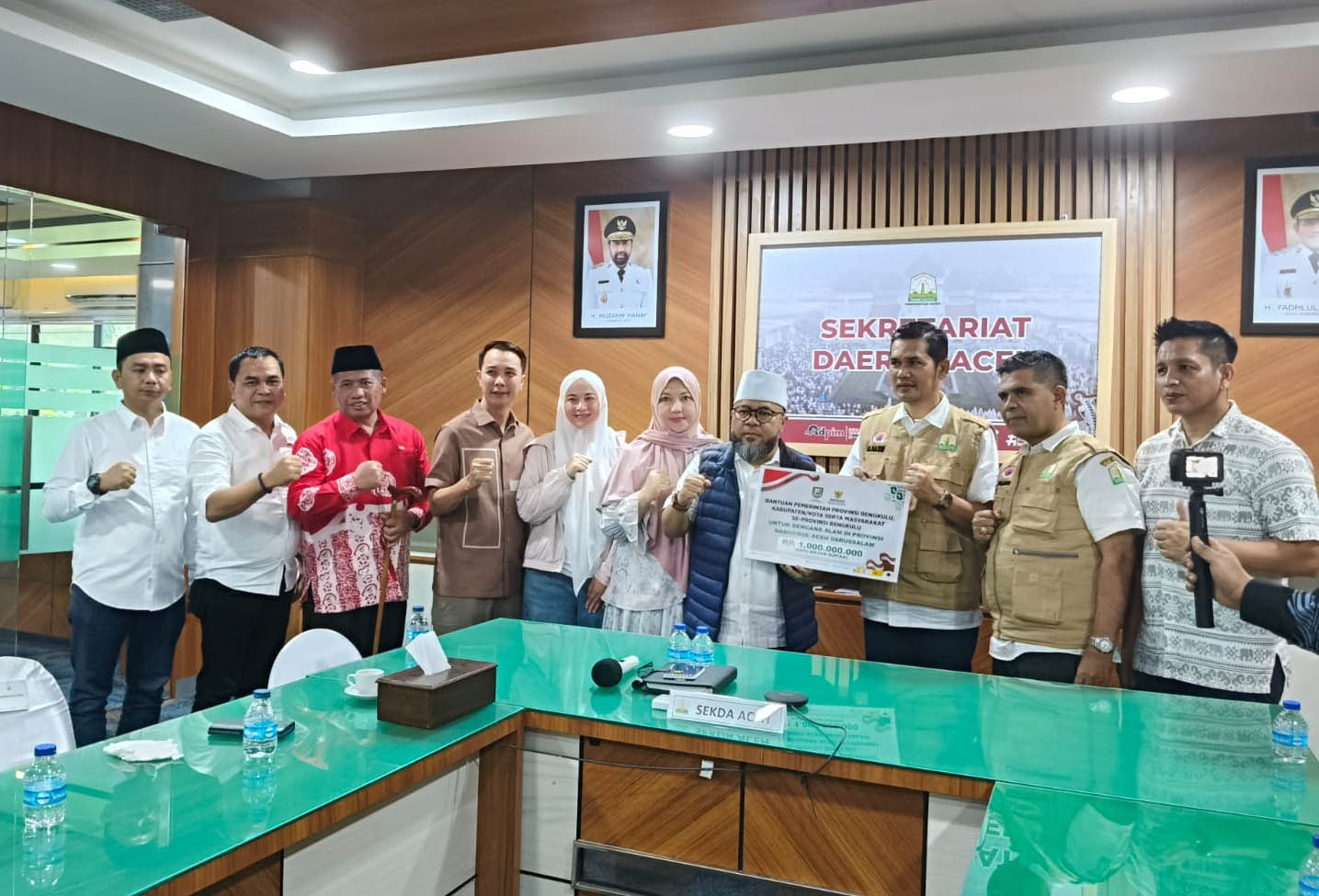 Peduli Bencana Sumatera, Wabup Tarmizi Ikut Serahkan Bantuan ke Lokasi Bencana