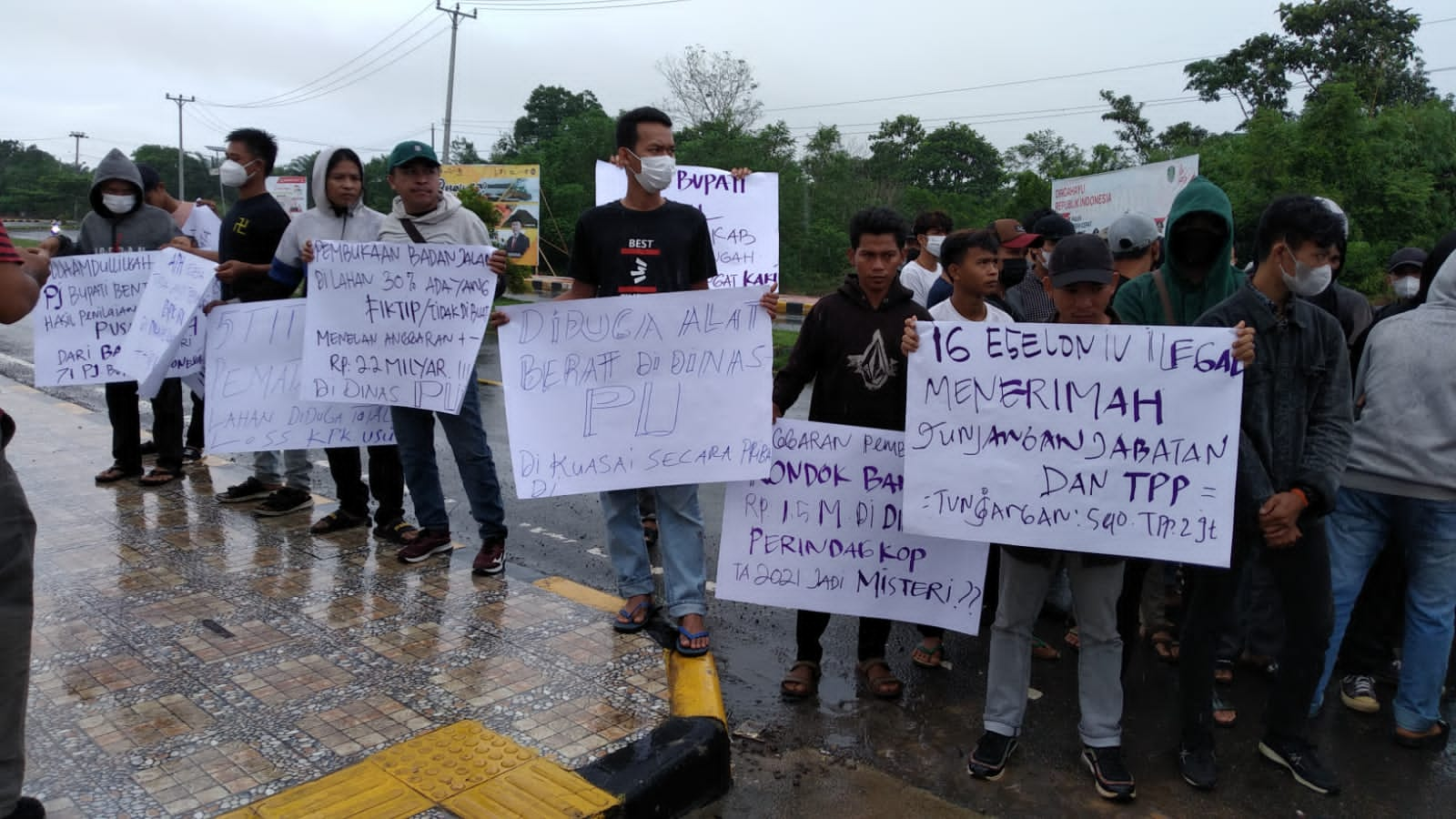 Kantor Bupati Didatangi Pendemo, Isi Tuntutannya Ngeri, Tiga Kepala OPD Ini Was-Was