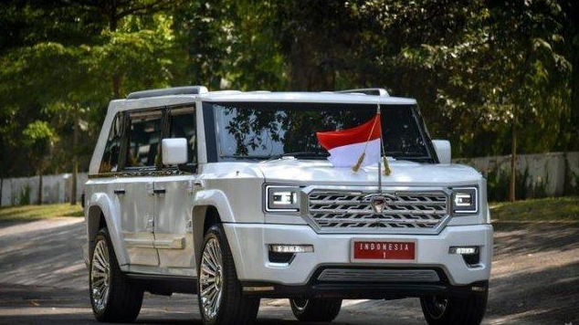 Penasaran Mobil Buatan Pindad yang Dipakai Presiden Prabowo Saat Pelantikan? Ini Spesifikasinya