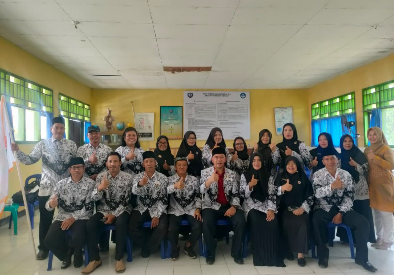 PAW Kepengurusan PGRI Pondok Kubang, Micke Oktariana Jadi Ketua