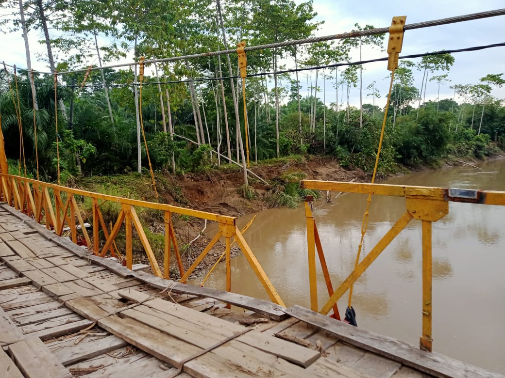 Melintasi Jembatan Ini Rasanya Ngeri-ngeri Sedap