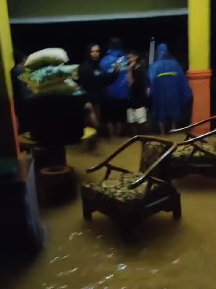 Sekolah Ini Terendam Banjir Setinggi Lutut Orang Dewasa, Plt Kadis Dikbud Gercep