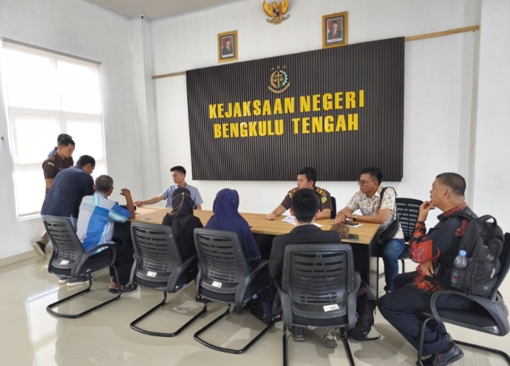 Kasus Dugaan Korupsi PIID-PEL Desa Abu Sakim, 3 Tersangka Segera Disidangkan