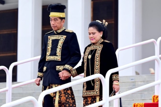 Tentang Baju Adat yang Dikenakan Presiden Jokowi Pimpin Upacara HUT RI di IKN, Warisan Kesultanan