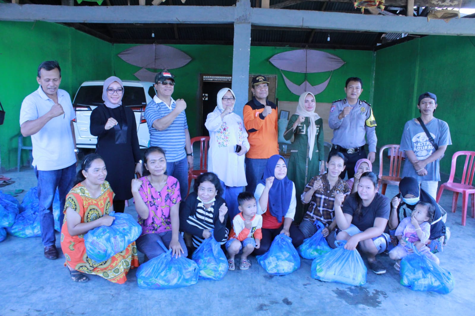 Peduli Korban Banjir & Longsor, PT. IBP Salurkan 500 Paket Sembako
