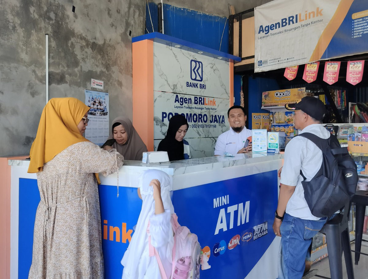 AgenBRILink Dekatkan Akses Layanan Keuangan bagi Petani di Kabupaten Gowa