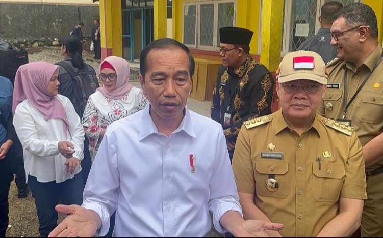 Kemeja Putih yang Dikenakan Presiden Ternyata Produksi SMKN