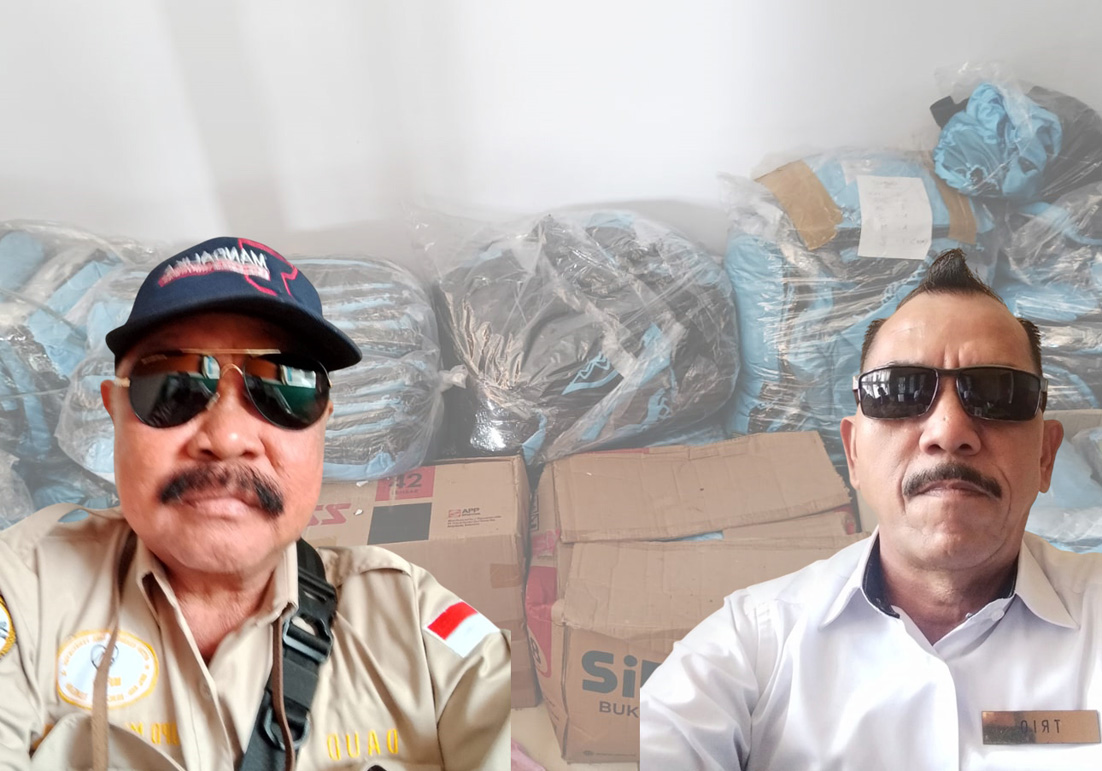 Dua Aktivis Berkumis Kritisi Karut Marut Pengadaan Seragam Olahraga Guru