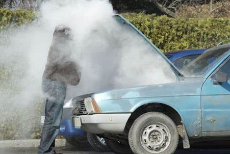 Mobil Mudah Overheat? Tips Berikut Bisa Dicoba untuk Mengatasinya