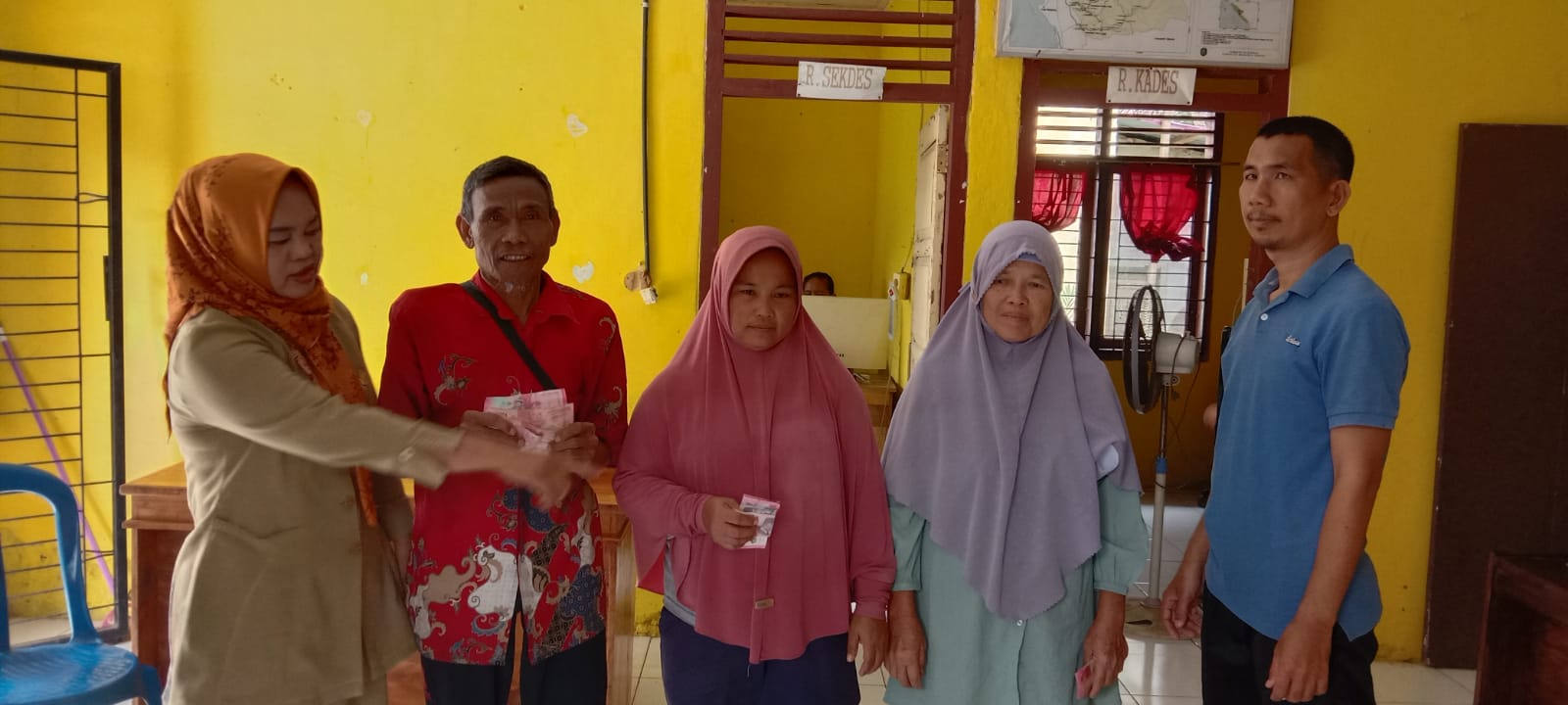 BLT DD Juli-Agustus Cair, 11 KPM Bajak III Terima Rp400 Ribu