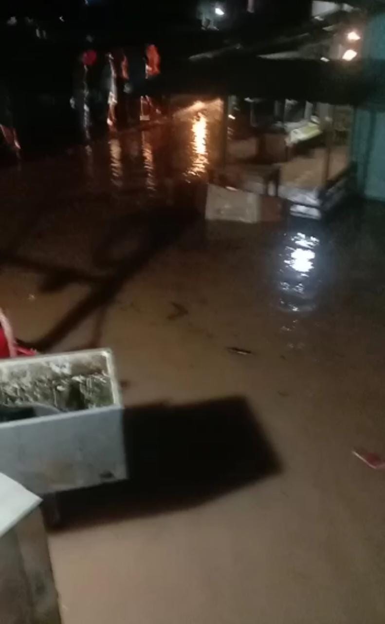 Banjir Kepung Bengkulu Tengah, Sekda Rahmat Minta OPD Lakukan Ini