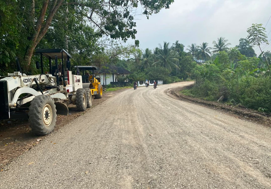 Warga Lega, Jalan Taba Lagan-Lagan Bungin yang Lama Rusak Mulai Dibangun