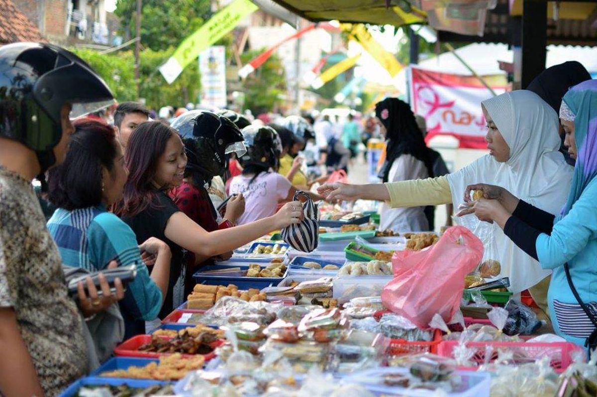 7 Ide Menu Takjil Buka Puasa yang Laris dan Menguntungkan untuk Jualan di Bulan Ramadan