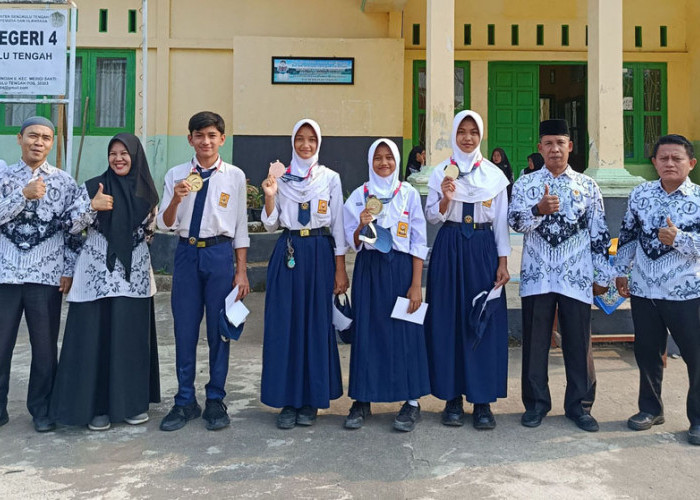 Raih 4 Medali, Empat Pelajar SMPN 4 Bengkulu Tengah Ukir Prestasi di Kejurprov Taekwondo Rejang Lebong
