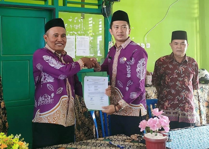 Resmi Pimpin SMPN 8, Ari Mahesa Siap Lanjutkan Budaya Positif Sekolah