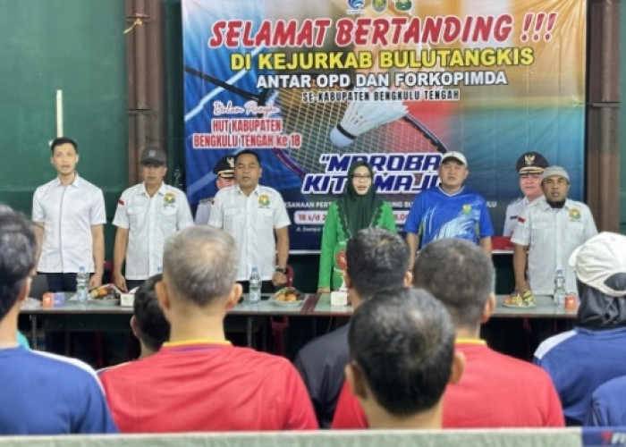 Kejurkab Bulutangkis Antar OPD dan Forkopimda dalam Rangka HUT Benteng Dibuka, Wabup Pesankan