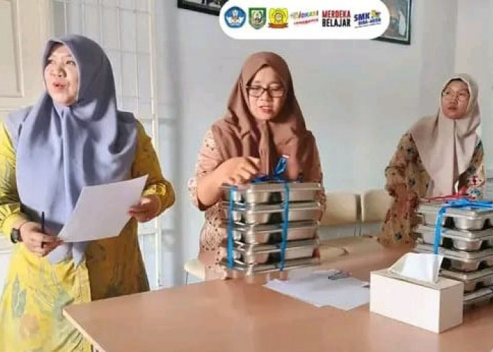 Tak Hanya Siswa, Program MBG di Pondok Kelapa Jangkau Tenaga Pendidik