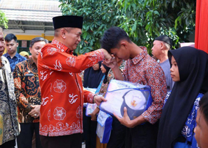 Tahun Ini Program Pembagian Seragam Gratis Pelajar Bengkulu Tengah Ditiadakan, Begini Respon Sejumlah Kepsek