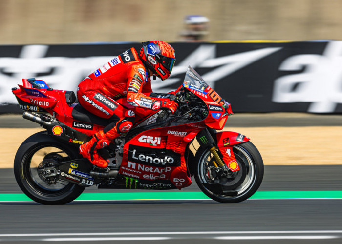Hasil Sprint Race MotoGP Prancis 2025: Marc Marquez Tampil Perkasa di Le Mans, Quartararo Tersalip!