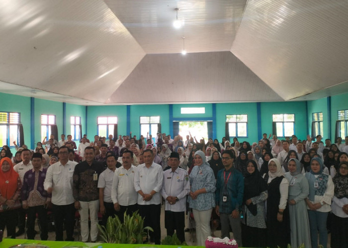 SIPLAH Telkom Diperkenalkan, Bupati Rachmat Minta Kepala Sekolah Bijak Hadapi Era Digital