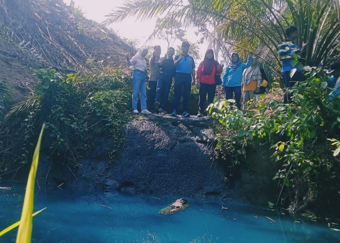 Penemuan Danau Biru di Kebun Sawit Talang Boseng Bengkulu Tengah, Camat dan Kapolsek Imbau Warga 