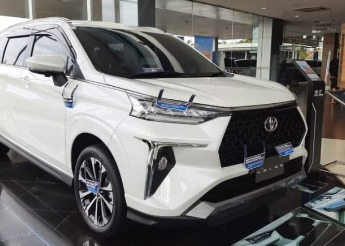 Toyota Veloz Awal 2025: Varian Premium Avanza dengan Tampilan Mewah dan Fitur Canggih