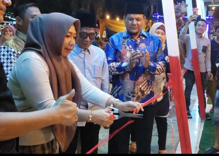 Opening Foodcourt Family Diapresiasi Pemkab Bengkulu Tengah 