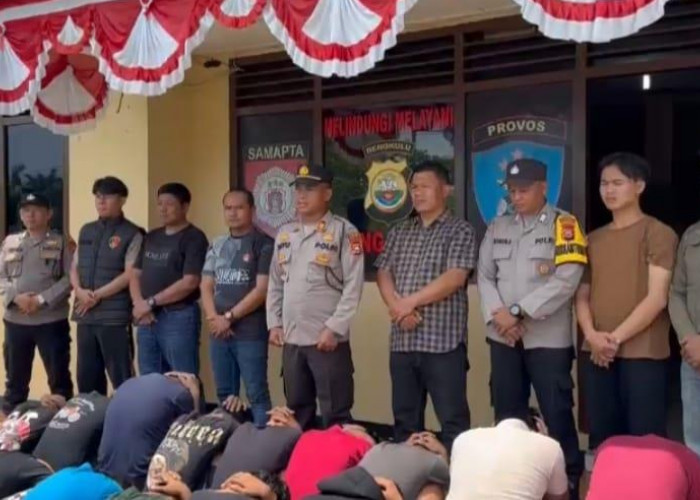 Belasan Remaja Terduga Anggota Geng Dibekuk Polisi