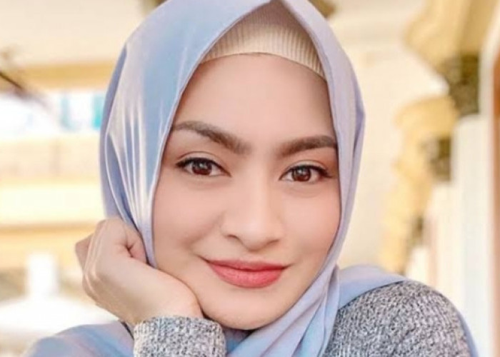 Penasaran Penampilan Baru Nathalie Usai Lepas Hijab? Ini Foto-Fotonya