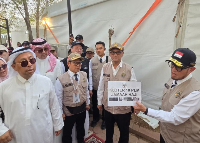 Wamenhaj Robek Penanda KBIHU di Tenda Arafah: Hanya PPIH yang Berhak Atur