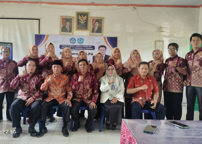 Sertijab Kepala SDN 54 Bengkulu Tengah Berlangsung Hangat, Dedi Harneli Titip Pesan Jaga Silaturahmi