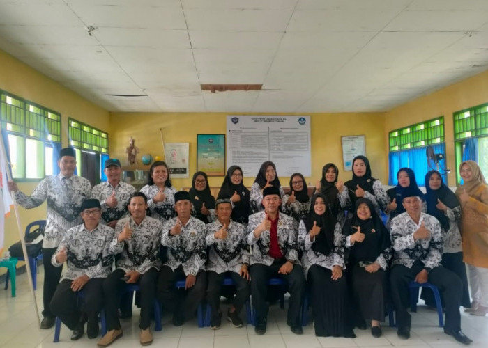 PAW Kepengurusan PGRI Pondok Kubang, Micke Oktariana Jadi Ketua